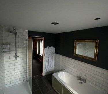 Holmes Chapel Hotel | The Vicarage