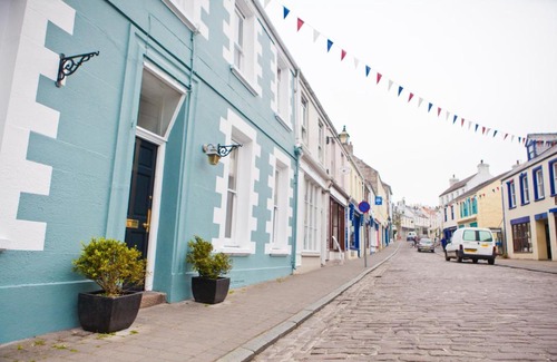 Alderney Bed & Breakfast | The Victoria