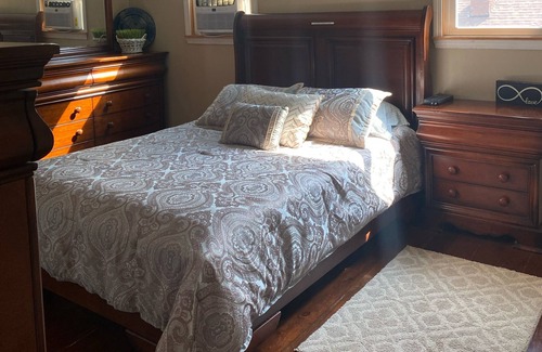 Cassopolis House | The Victorian Charm