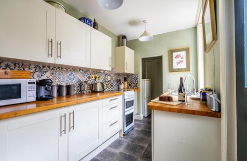 York House | The Victorian House - child and dog friendly, free parking