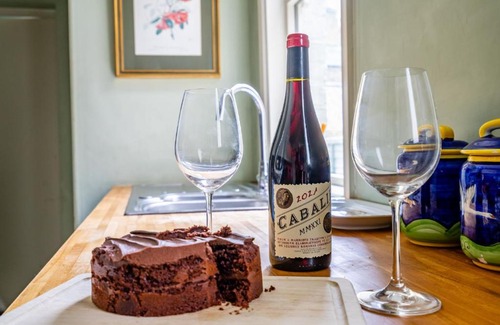 York House | The Victorian House - child and dog friendly, free parking