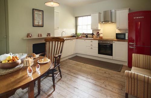 Weston Under Lizard House | The Victorian Wing