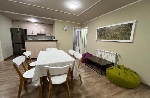 Kentron Apartment | The View Apartments