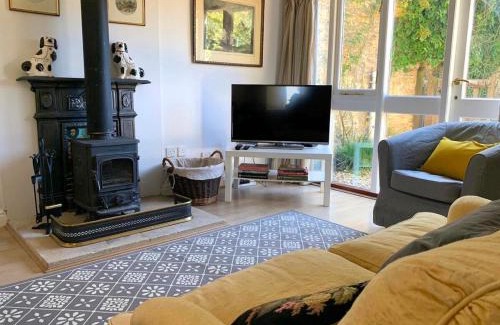 Nunney House | The View Cottage - Tennis Court - Nr Frome, Longleat
