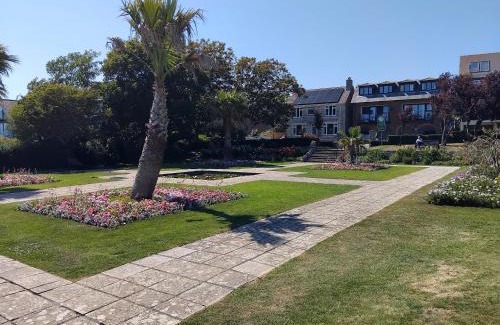 Weymouth House | The View