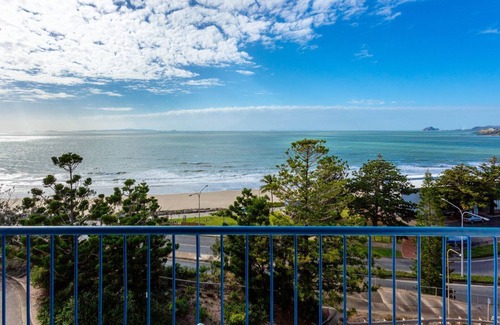 Yeppoon Apartment | The View is Never-Ending!