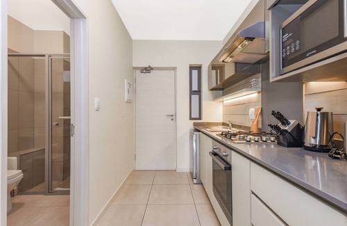 Greater Johannesburg Metropolitan Area Apartment | The View Morningside – A Touch of Luxury Awaits