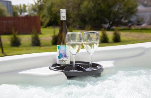 Geneva House | The View on Seneca Hot Tub Fire Pit Lake Views