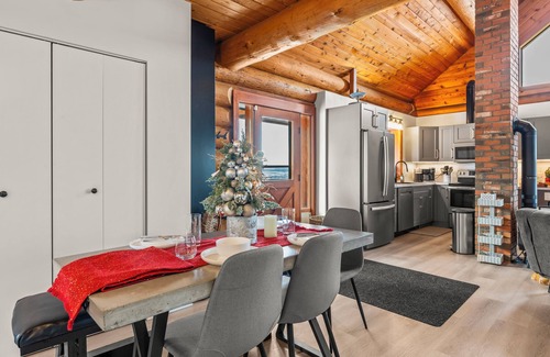 Vernon Ski Chalet | The View Point Lodge