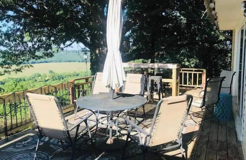 Salado House | The View