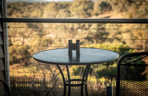 Panton Hill Apartment | The views!Lovely apartment on acreage with magnificent views, dog friendly