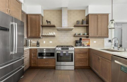 Downtown Asheville Apartment | The Views Over Pack Square