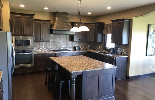 Sugarcreek House | The Villa at Black Gold | Golf Getaway | Amish Country Getaway