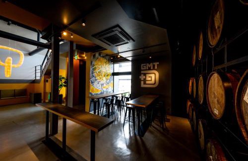 Suruga Ward Hotel | The Villa & Barrel Lounge