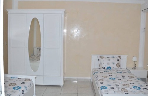 Triffa House | The villa "DAR Sabrine" with its 100% swimming pool not overlooked, barbecue and shower