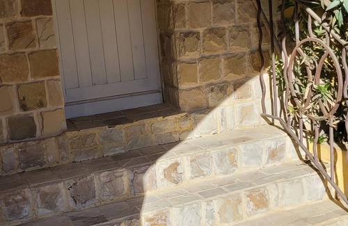 Pierrevert Apartment | The Villa Del Sol apartment welcomes you in Pierrevert