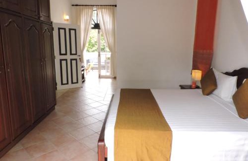 Katana Bed & Breakfast | The Villa Green Inn