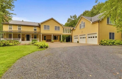Blue Ridge Villa | The Villa @ Skybridge