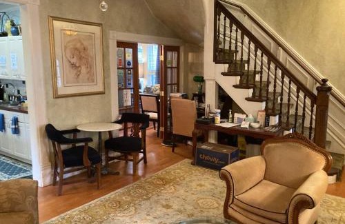 Boystown Bed & Breakfast | The Villa Toscana