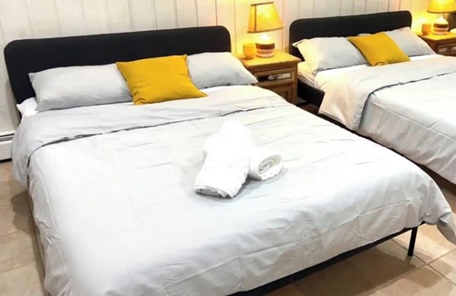 Neshanic Other | THE VILLA FarmnSleeps20+
