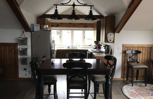 Mendocino House | The Village Bungalow is a spacious second story one plus bedroom flat.