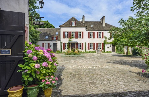 Montagny-les-Beaune House | The Village MUSCADE ROOM