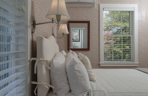 Yarmouth Port Bed & Breakfast | The Village Inn Cape Cod