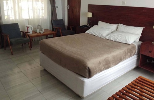 Nyanga Hotel | The Village Inn Hotel