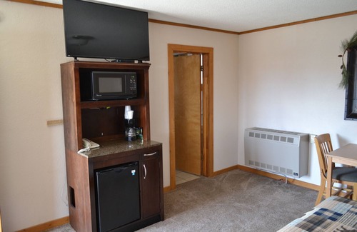 Challis Hotel | The Village Inn Motel and Restaurant