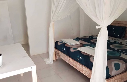 Rua House | THE VILLAGE INN Rua Beach