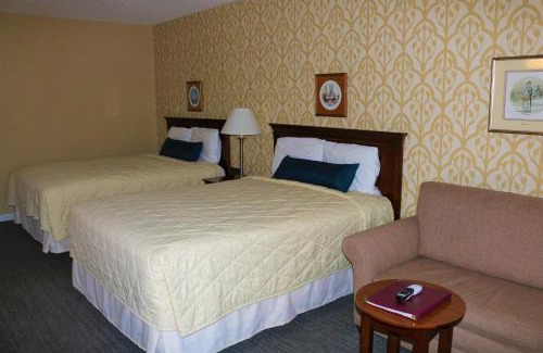 Cross Keys Hotel | The Village Inn