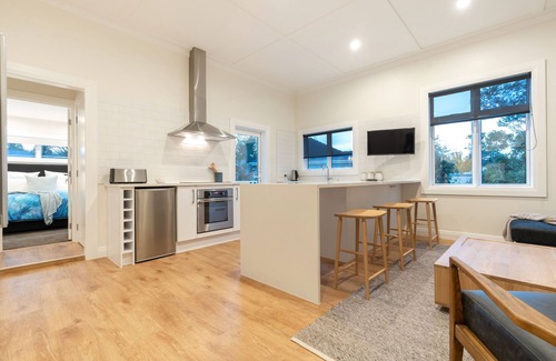Grey Lynn Villa | The Village Reserve, Upper Reserve