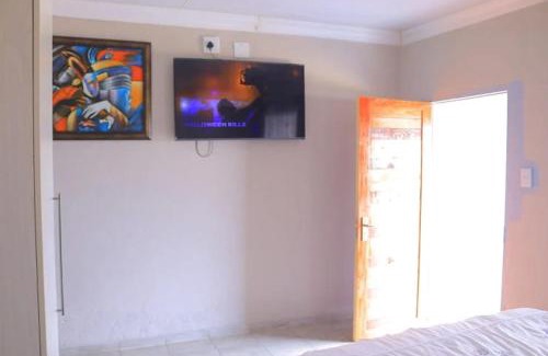 Phalaborwa House | The Village Retreat