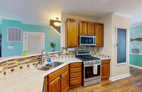 Villages of Five Points Apartment | The Villages of Five Points - 17228 Chatham St