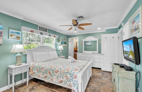 Holmes Beach Villa | The Villas 2A