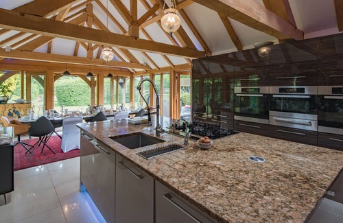 Adisham Other | The Vineyard - farmhouse with pool that sleeps 16 guests in 5 bedrooms