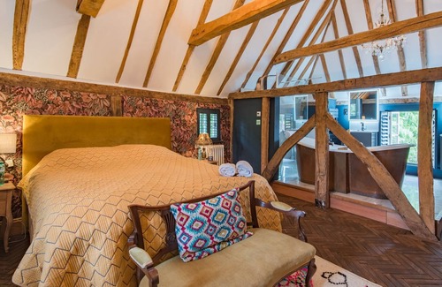 Adisham Other | The Vineyard - farmhouse with pool that sleeps 16 guests in 5 bedrooms