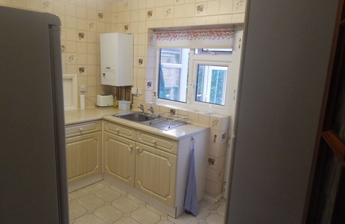 Cherry Hinton House | The Vinyard - Corporate & family stay with parking
