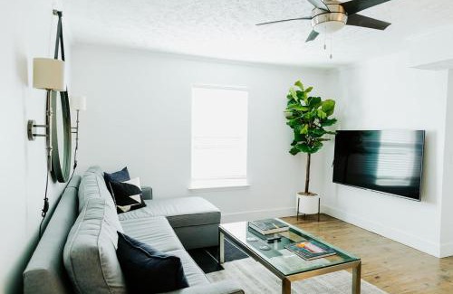 Edgehill Apartment | The Vinyl at Music Row - 1 Bedroom Apartment
