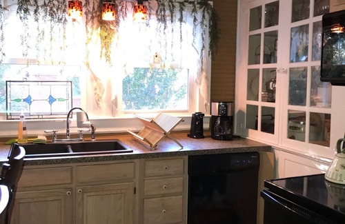 High Point Cottage | The Violet House Lovely Vintage Cottage