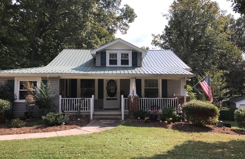 High Point Cottage | The Violet House Lovely Vintage Cottage