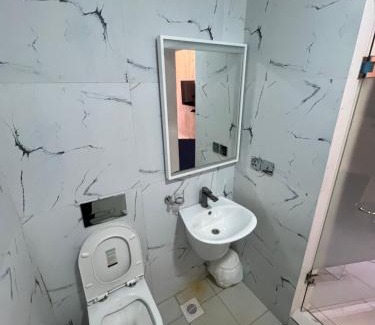 Accra Apartment | The Vittins