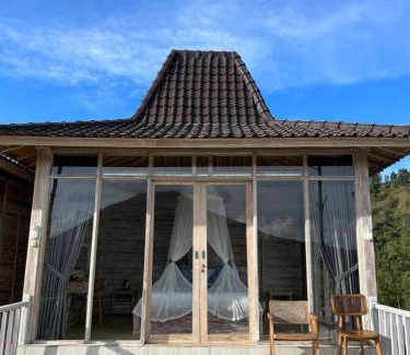 Songan Bed & Breakfast | The volcano