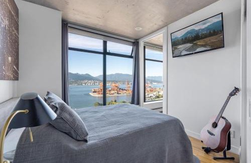 Gastown Apartment | The W, Modernized 2 bedroom Downtown Highrise
