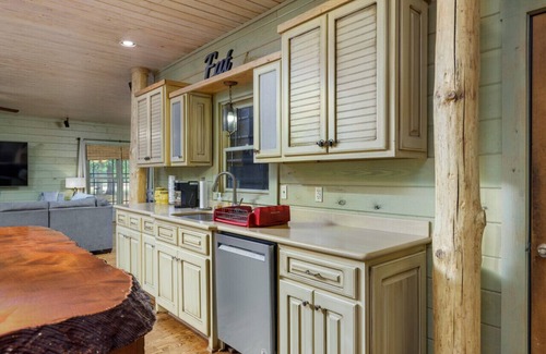Florence House | The Wagon Country Home with a hot-tub