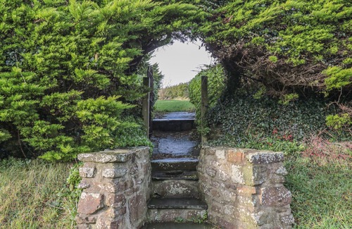 Bude House | THE WAGON LINNEY, pet friendly, with a garden in Bude