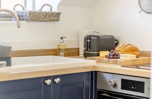 Munslow House | The Wain House - One Bedroom House, Sleeps 2