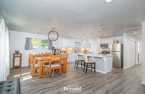 Bastrop House | The Walkable Cozy | 3 Bed, 2 Bath