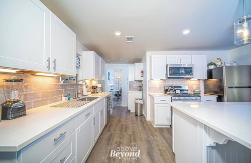 Bastrop House | The Walkable Cozy | 3 Bed, 2 Bath