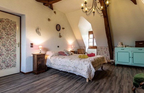 Oye House | The Wall - OYE - Cottage